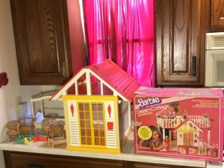 Vtg 1970s Barbie Doll A Frame Dream House Cottage Wicker Furniture Flowers Toy