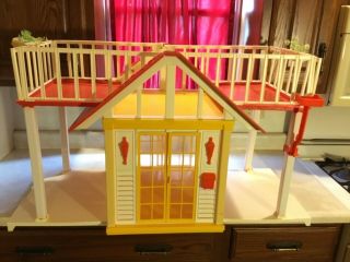 Vtg 1970s Barbie Doll A Frame Dream House Cottage WICKER Furniture Flowers Toy 5
