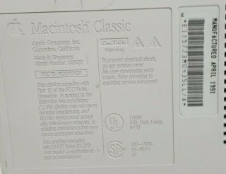 Vintage Apple Macintosh Classic Computer M0420 - April 1991 Power On 6