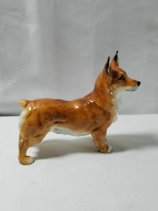 Vintage Royal Doulton Dog Figurine Hn 2558 Welsh Corgi