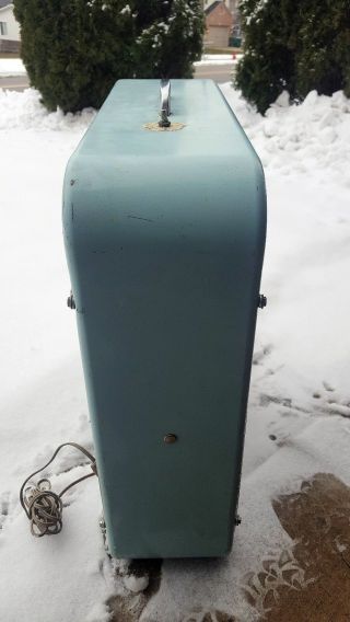 VTG 1960 ' s LAKEWOOD X - 22 All Metal BOX FAN 2 SPEED PUSHBUTTON Light Blue - 6