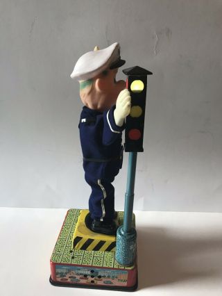 Traffic Policeman Battery Operated Vintage - PERFECTLY Japanese Tin Litho 4