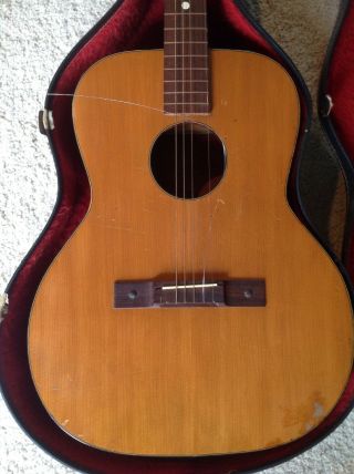 Vintage RARE PENNCREST Acoustic Guitar W/ Case Estate Find 2