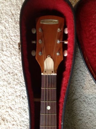 Vintage RARE PENNCREST Acoustic Guitar W/ Case Estate Find 3