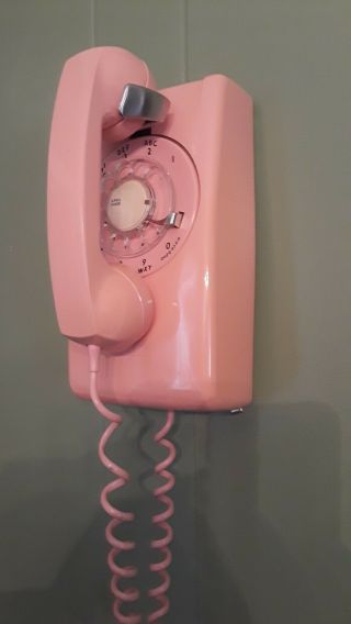 Vintage Itt 1950s Bubble Gum Pink Rotary Wall Mount Telephone