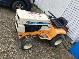 Vintage 1450 International Harvester Cub Cadet Hydrostatic lawnmower / Tractor 4