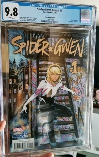 Rare Spider - Gwen Annual 1 Cgc 9.  8 Comic Block Exclusive Variant