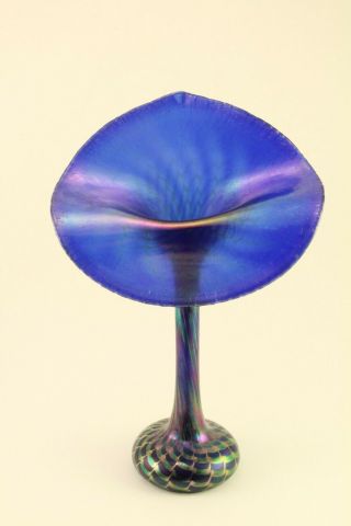 Vtg Correia Signed Jack - In - The - Pulpit Pulled Feather Iridescent Art Glass Vase