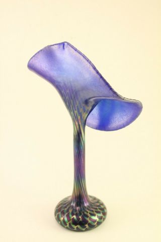Vtg Correia Signed Jack - In - The - Pulpit Pulled Feather Iridescent Art Glass Vase 4