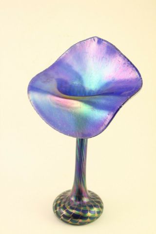 Vtg Correia Signed Jack - In - The - Pulpit Pulled Feather Iridescent Art Glass Vase 8