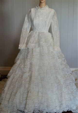 Vintage 1970s Wedding Gown Dress White Full Train Size 7 - 8 Cloud of Lace 2