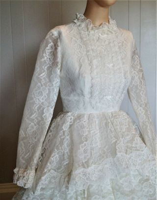 Vintage 1970s Wedding Gown Dress White Full Train Size 7 - 8 Cloud of Lace 6