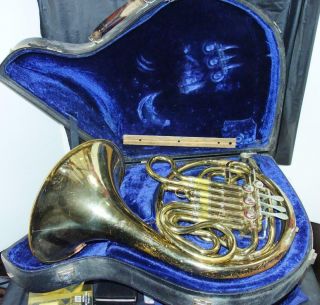 Vintage King French Horn 512144 W/ Case Musical Instrument