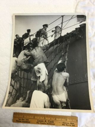Ww2 Official Us Coast Guard Photo 3282 Japs Captured At Kwajalein Atoll