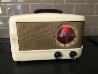 Vintage Emerson Ivory Bakelite Radio Model 543 - &