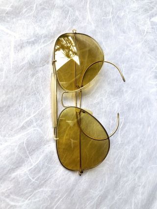 Vintage Vtg Ray Ban Gold Plated,  Yellow/ Brown Glass Frames Aviator sunglasses. 10