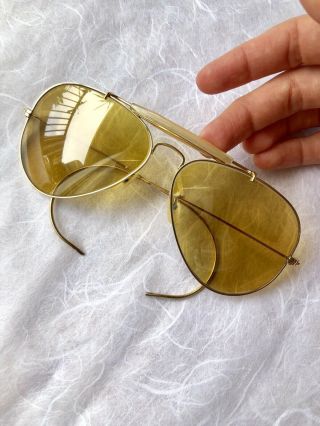 Vintage Vtg Ray Ban Gold Plated,  Yellow/ Brown Glass Frames Aviator Sunglasses.