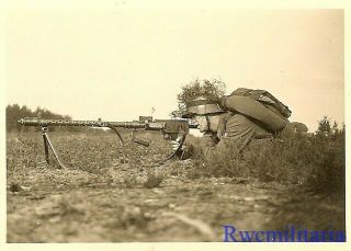 Deadly Prone Wehrmacht Gunner W/ Foliage On Stahlhelm W/ M.  G.  13 Machine Gun