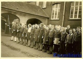 Rare: German Uniformed Bdm Girls Truppe W/ Standarte Lined Up On Street