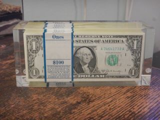 1 Dollar Bills Old Series 1969 Vintage Money Paperweight 500 Dollars In Lucite