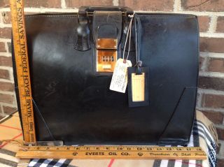 Rare Vintage 1970’s Black Belting Leather Gladstone Briefcase Bag R$1298