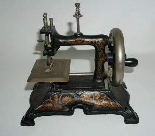 1800s Vintage Cast Iron Sewing Machine Made In Germany No.  116037 Ab10