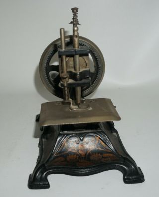 1800s Vintage Cast Iron Sewing Machine Made in Germany No.  116037 AB10 4