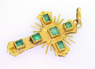 Vintage 18k Yellow Gold 2.  0ct Colombian Emerald Cross Crucifix Pendant