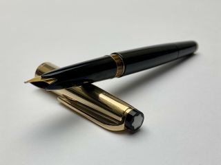 Vintage Montblanc Meisterstuck No.  72 Fitted With 18c Gold Nib Fountain Pen