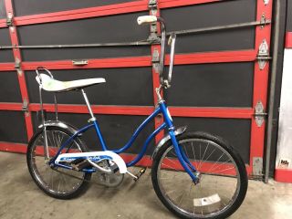 Vintage 1981 Schwinn Stingray Fair Lady 2