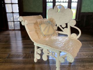 1970s Miniature Dollhouse White Wicker Victorian Garden Porch Chaise Chair Heart