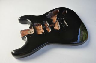 1973 - 1974 Vintage Fender Stratocaster 3 - Bolt Alder Body Black Re - Fin 1970s Strat