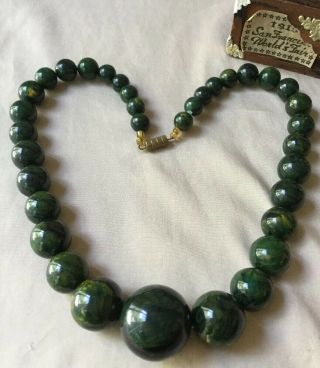 Vintage Art Deco 1930’s Large Green Swirl Bakel Graduated Bead Necklace 58g