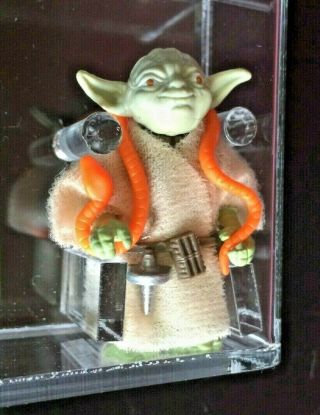 Vintage Star Wars.  AFA 85,  Superior Jedi Yoda.  Smart and sharp color.  Gold Label 10