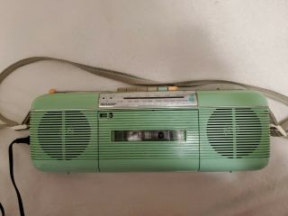 Vintage Sharp Qt - 50 Green Am/fm Radio Cassette Recorder