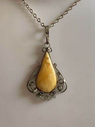 Vintage Sterling Silver & Butterscotch Amber Pendant & Chain