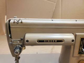 VINTAGE 1950 ' S SINGER 301A SEWING MACHINE WITH PEDAL,  CASE,  AND (( 4
