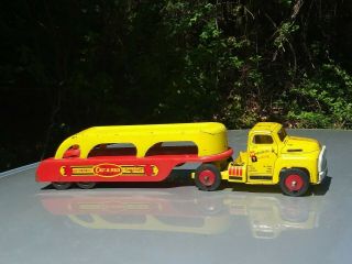 Vintage 1950s Wyandotte Toy Truck Automobile - Transporter Tailer,  Yellow / Red