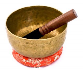 Antique Thadobati Collectable Singing Bowl 7 Inches,  Vintage,  Made In Nepal.