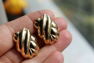 Vintage 14k Gold Diamond Cut Clip On Earrings 4.  7 Grams