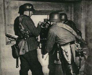 Wwii German Soldiers Man Machine Gun In Bunker On The Siegfried Line Photo - B263