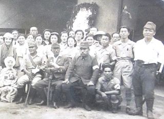 c.  1945 PHOTO Japan,  WW2,  Geisha ' s,  Military & Local Officials 4 1/2 