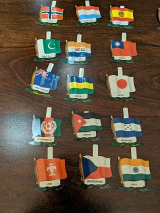 1959 vintage Nabisco Shredded Wheat METAL FLAGS of the WORLD - 69 Different 4