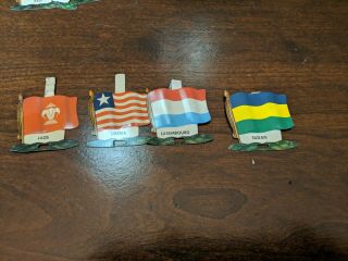 1959 vintage Nabisco Shredded Wheat METAL FLAGS of the WORLD - 69 Different 6