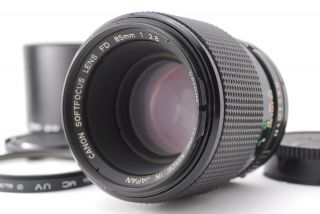 [rare Near Mint] Canon Fd 85mm F/2.  8 Soft Focus Lens Nfd W/hood From Japan