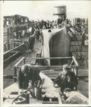 Wwii Submarines Under Construction In German U - Boat Yard Press Photo - A674