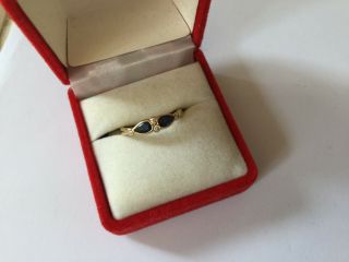 Exquisite Vintage 18ct Diamond & Pear Cut Sapphire Ring