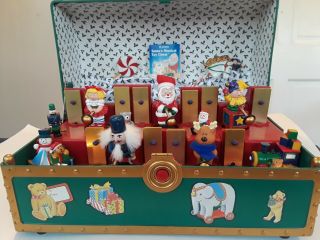 Vintage Mr.  Christmas Santa ' s Musical Toy Chest 2