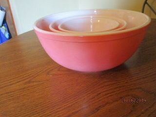 Vintage 3 - Piece Pink Pyrex Mixing Bowl/ Oven Ware Set 401 - 402 - 404