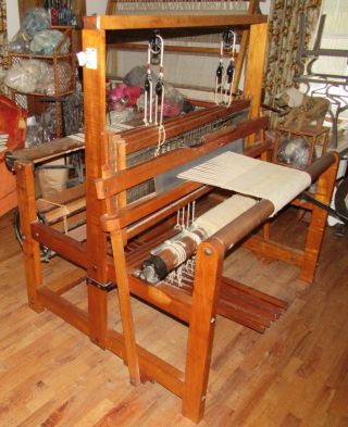 Rare Vintage Antique Maple Cambridge 4 Weaving Loom - Museum Quality &